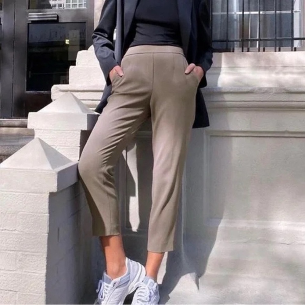 Aritzia Babaton Conan Cropped Dress Pant Gray/Beige Size 2 Crepe Midrise Pockets